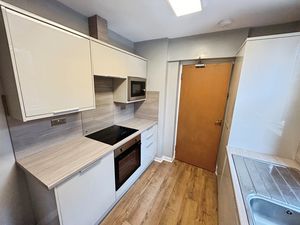 Photo 6- click for photo gallery